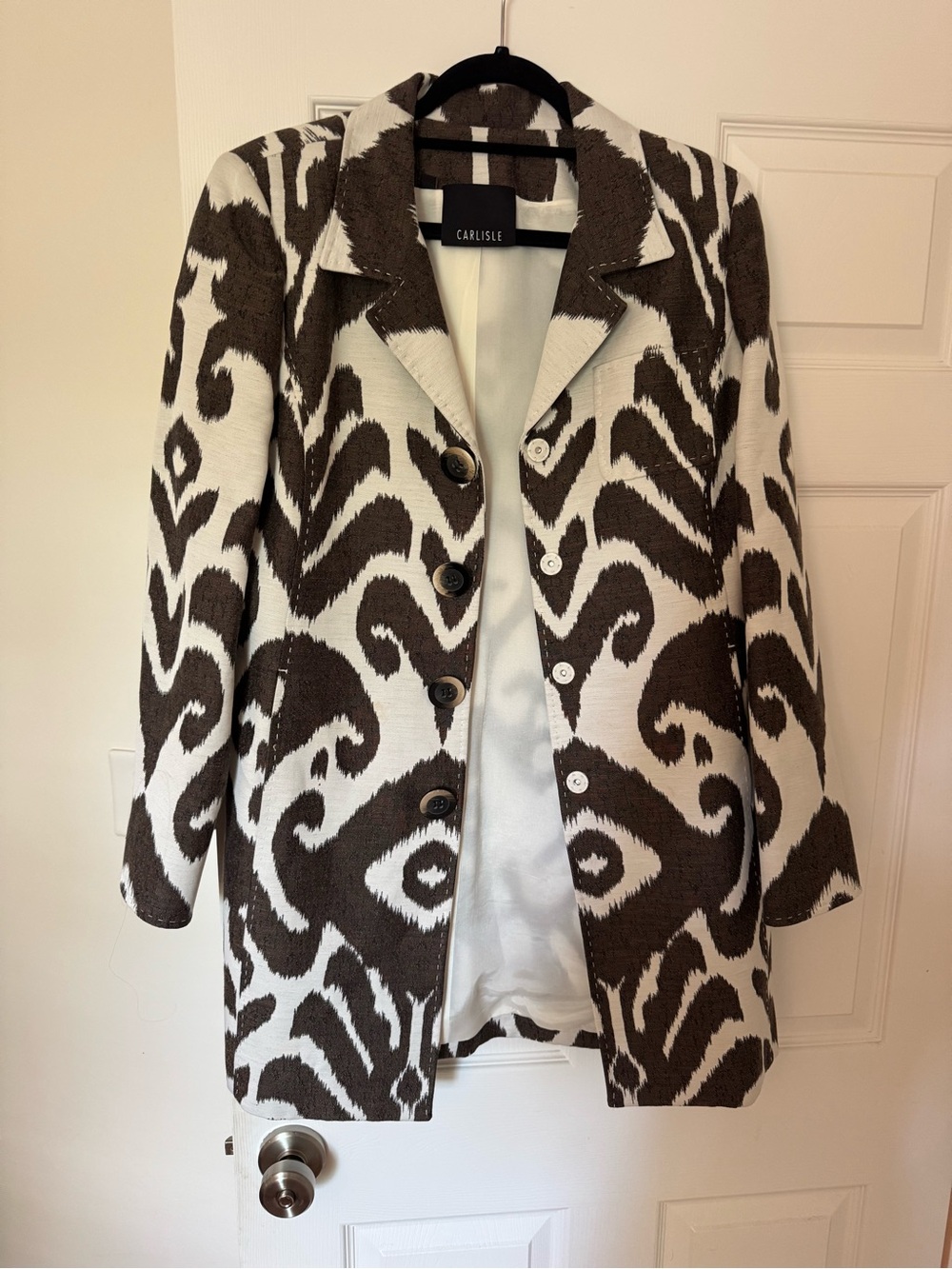 Carlisle White and Brown Patterned Long Blazer